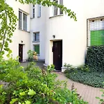 Cosy Studios Very Berry In Poznan Close To The Park By Noclegi Renters